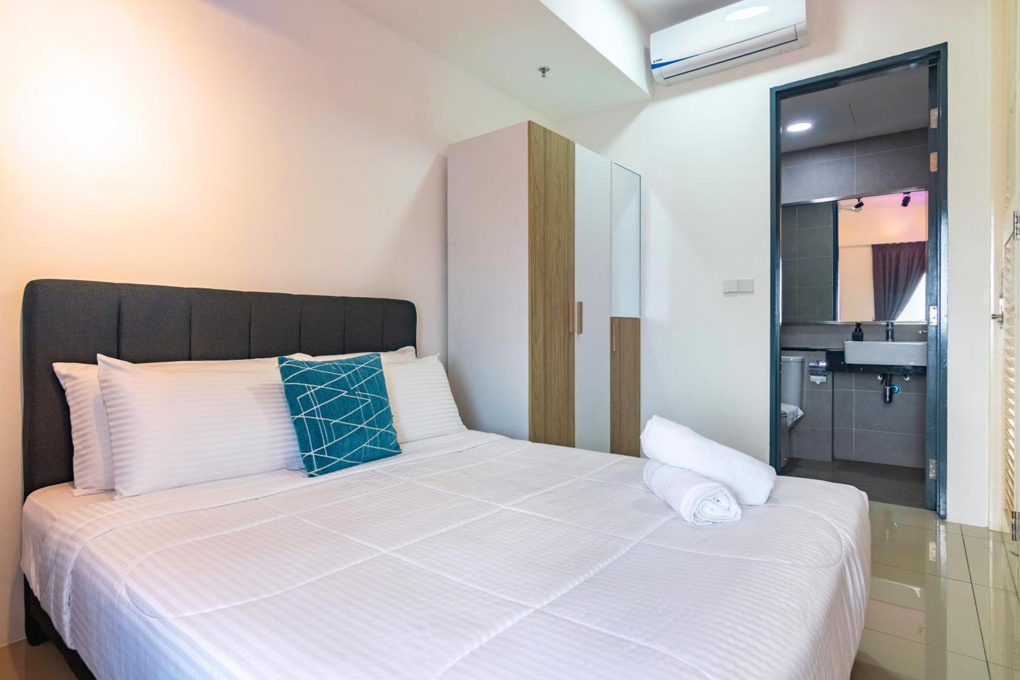 Tropicana 218 Macalister X Airlevate Suites จอร์จทาวน์ ห้อง รูปภาพ