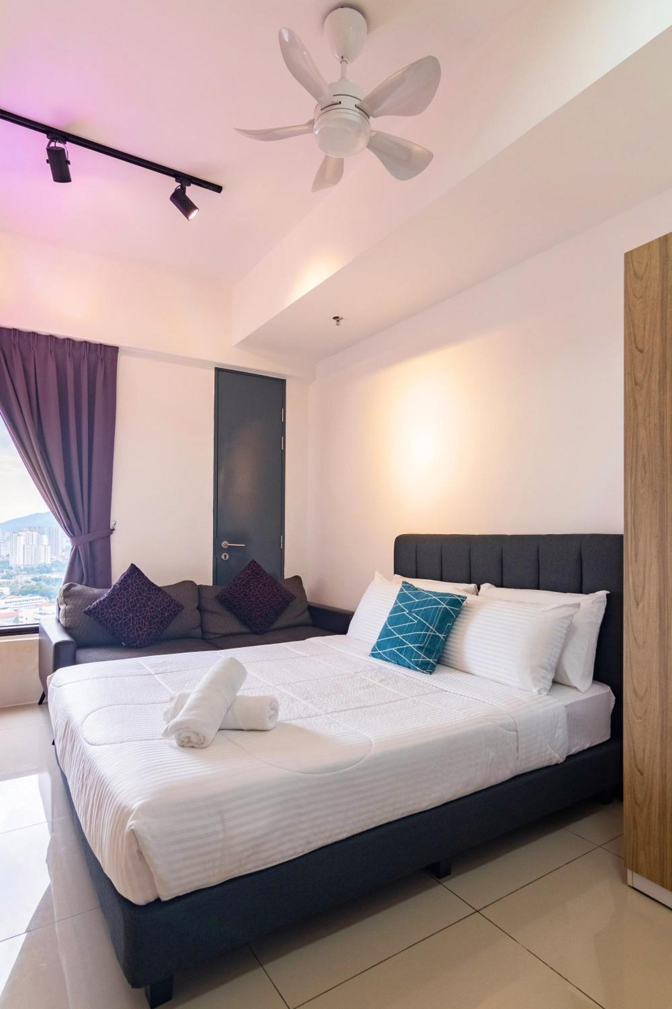 Tropicana 218 Macalister X Airlevate Suites จอร์จทาวน์ ห้อง รูปภาพ