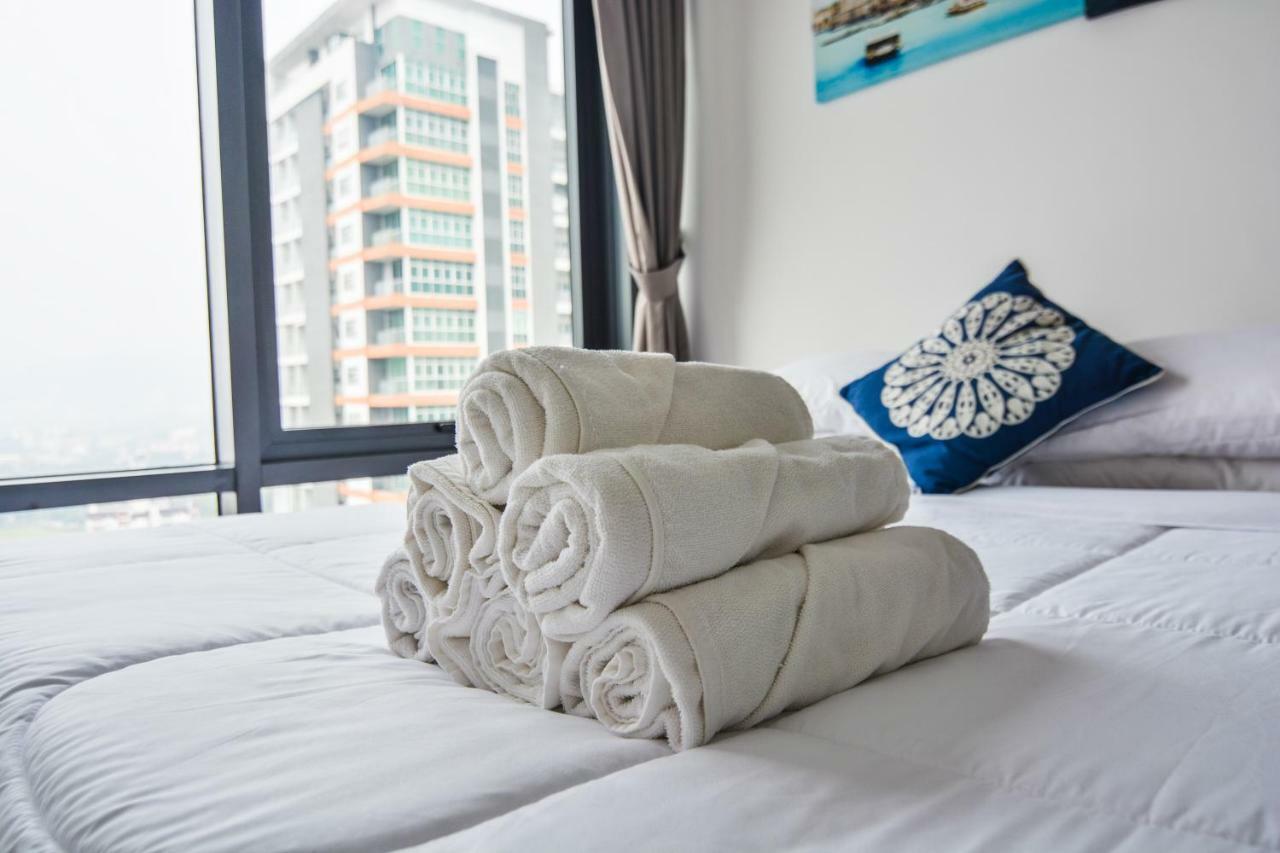Tropicana 218 Macalister X Airlevate Suites จอร์จทาวน์ ภายนอก รูปภาพ